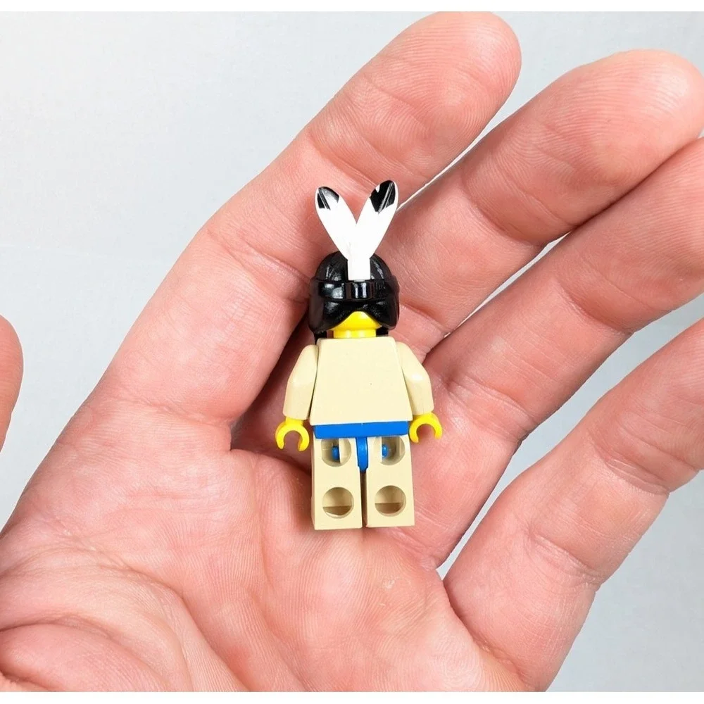Vintage Lego Western Minifigures Native American‎ Tom O'Hawk Medicine Man